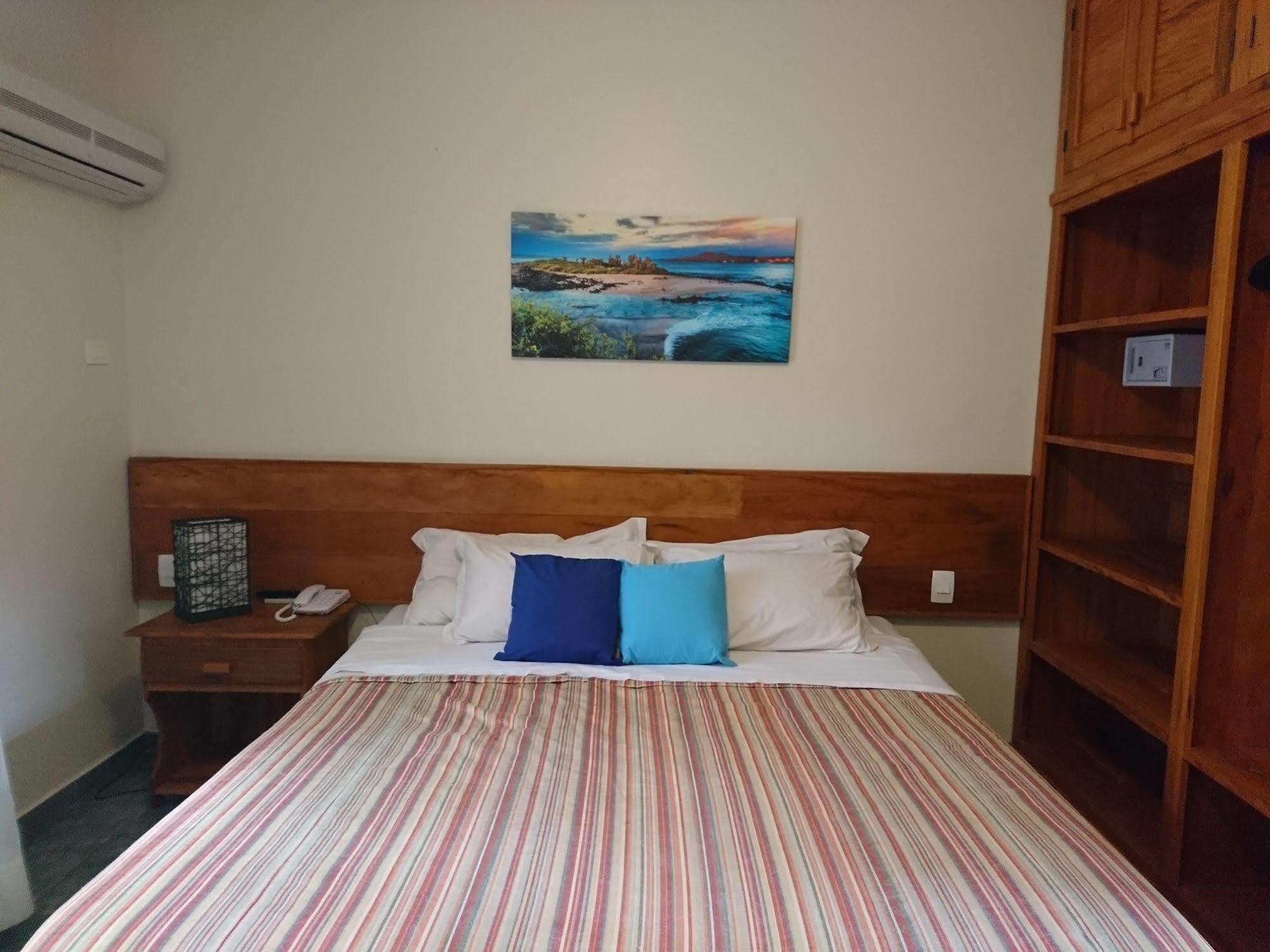Galapagos Aparthotel Ilhabela Exterior foto